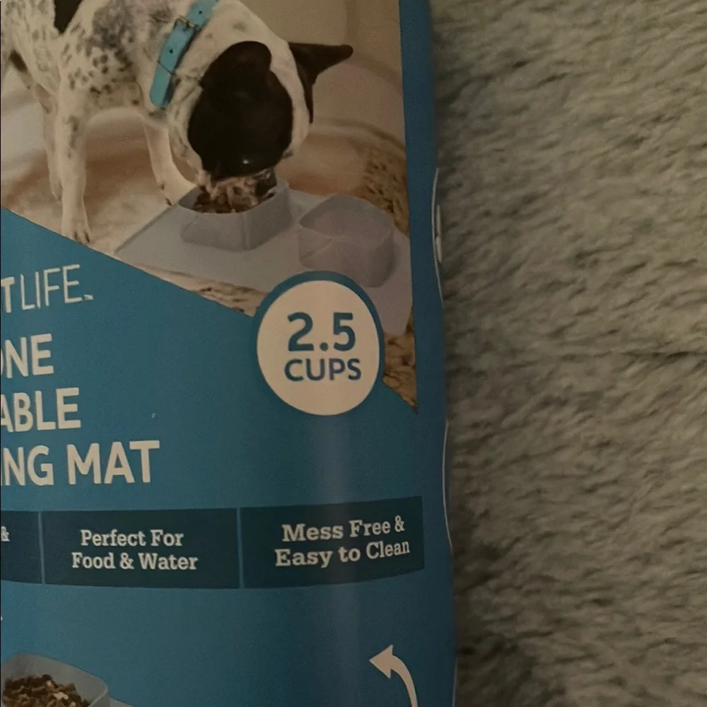 Vibrant Life Silicone Portable Feeding Mat - Picture 3 of 5